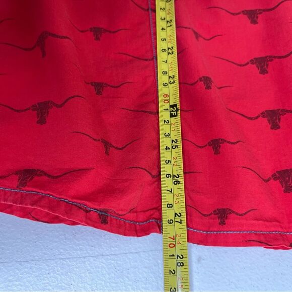 Barn Fly Red Steer Bull Print Long Sleeve Roll Tab Button Front Shirt Women XL - Picture 12 of 13